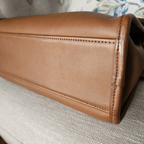 Vintage Coach Manor Leather Handbag British Tan - Picture 7 of 17